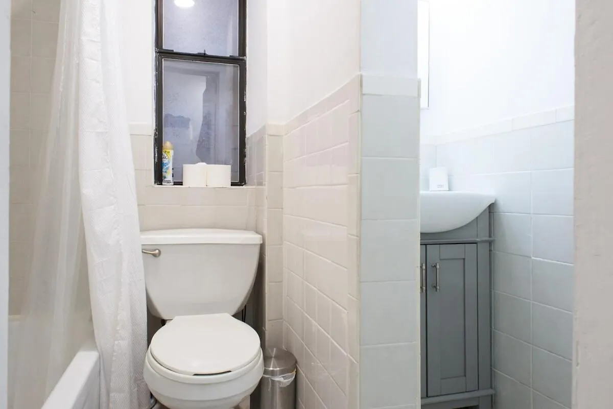 428-3R Spacious 2Br Newly Furnished New York 0*,